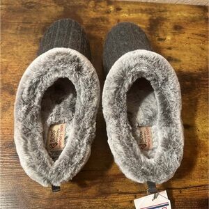 Skechers BOBS Plush Gray Slippers